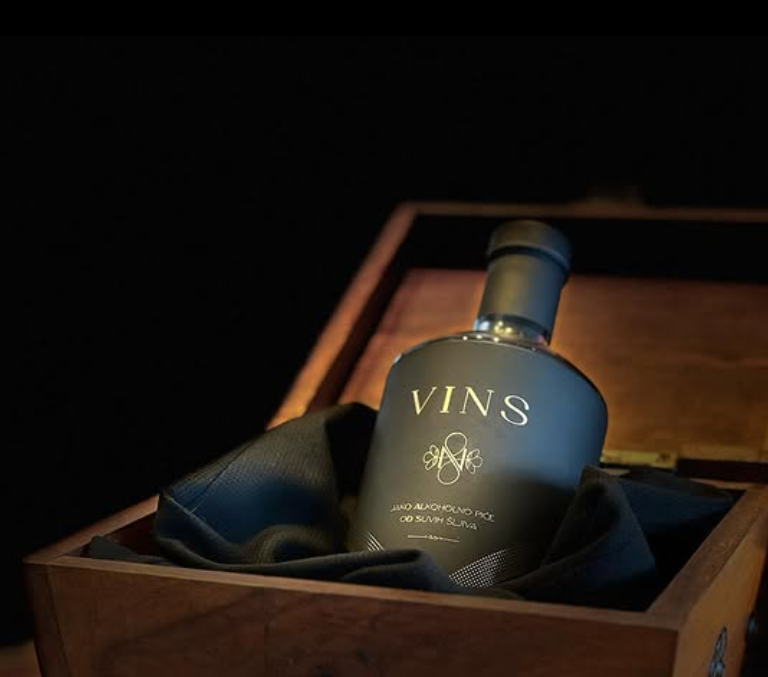 VINS „Getrocknete Pflaume"